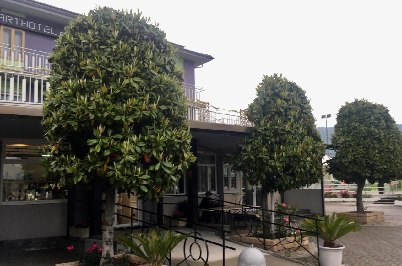 7 Lakes Aparthotel Burolo Kültér fotó