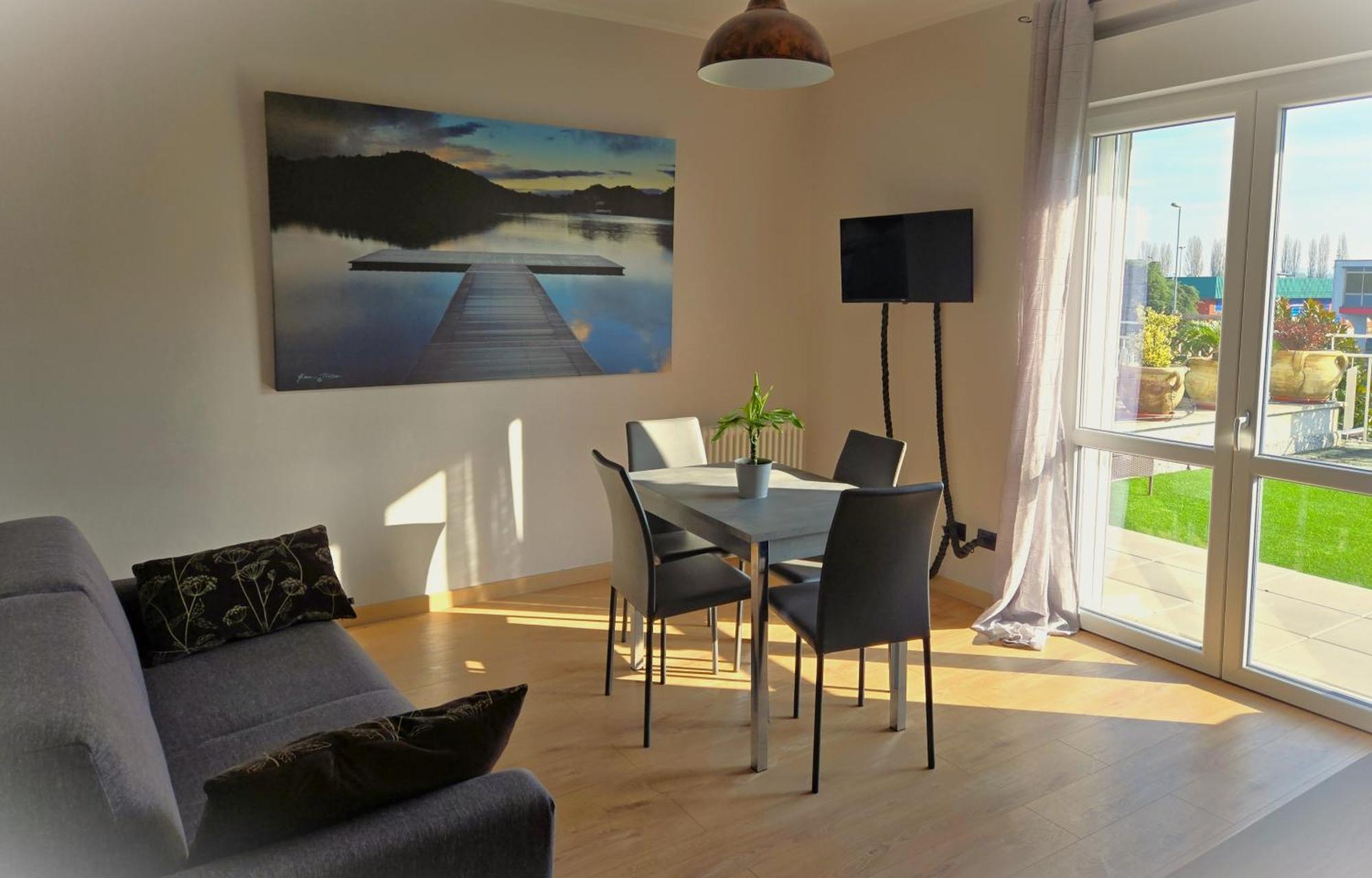 7 Lakes Aparthotel Burolo Kültér fotó