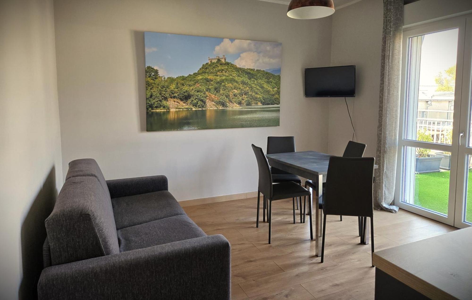 7 Lakes Aparthotel Burolo Kültér fotó